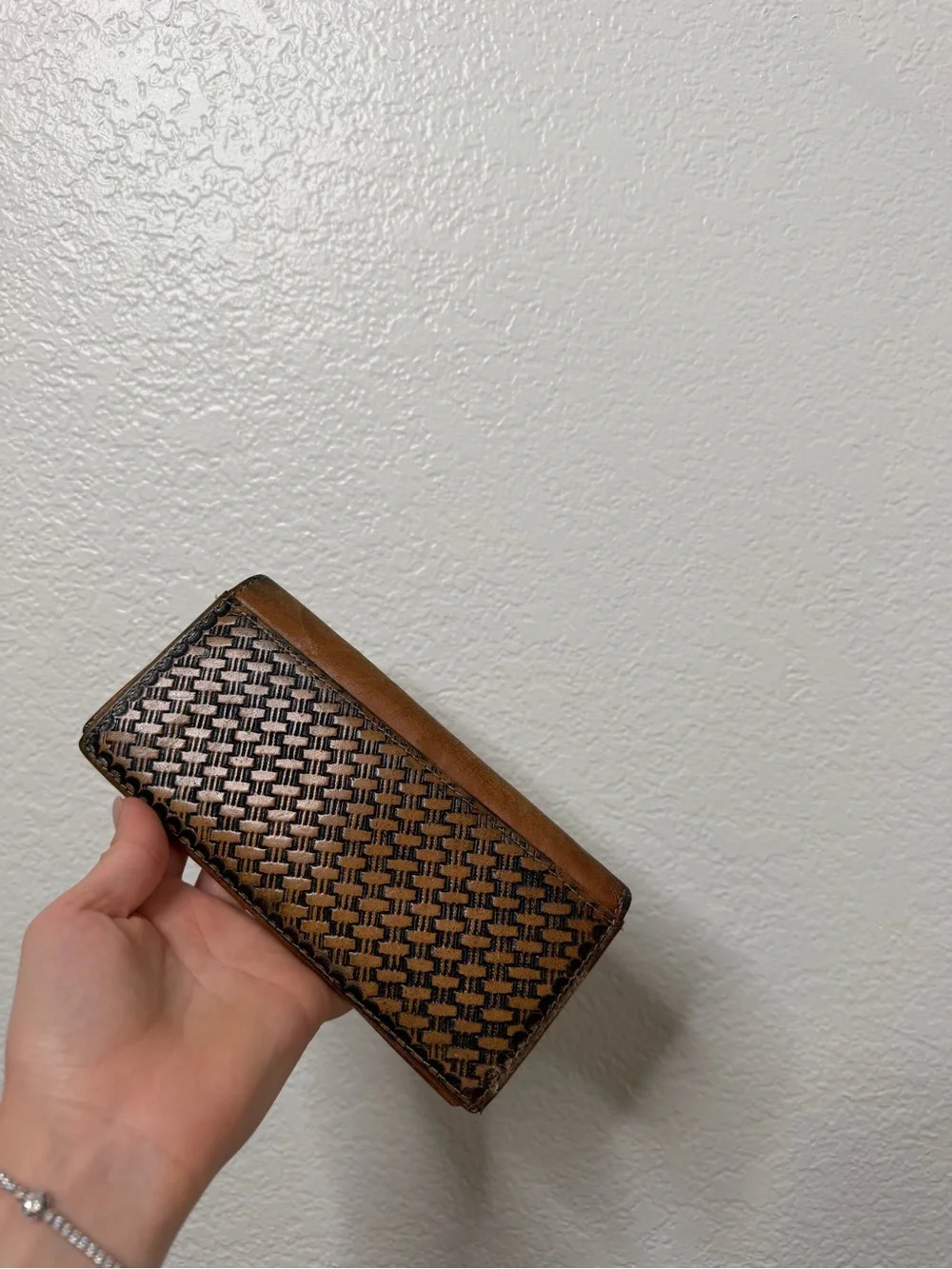 Vintage Genuine Leather Tooled Western Cowhide wallet
